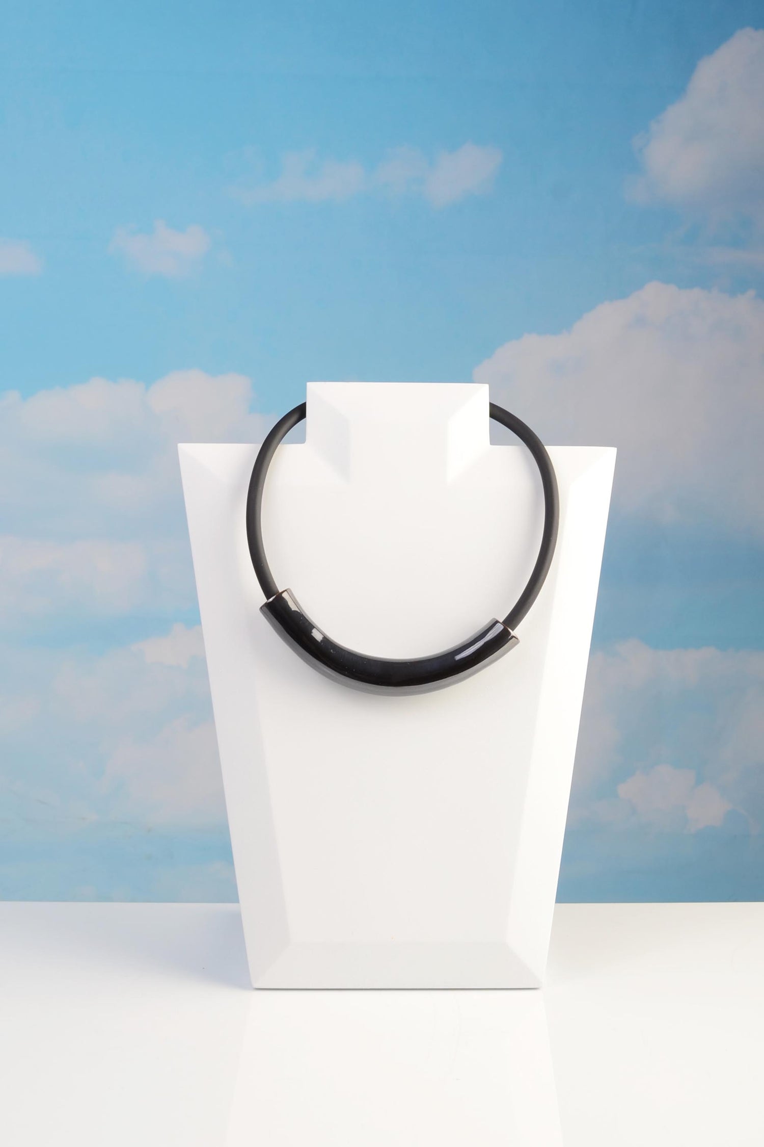 Black Elegant Statement Necklace Women
