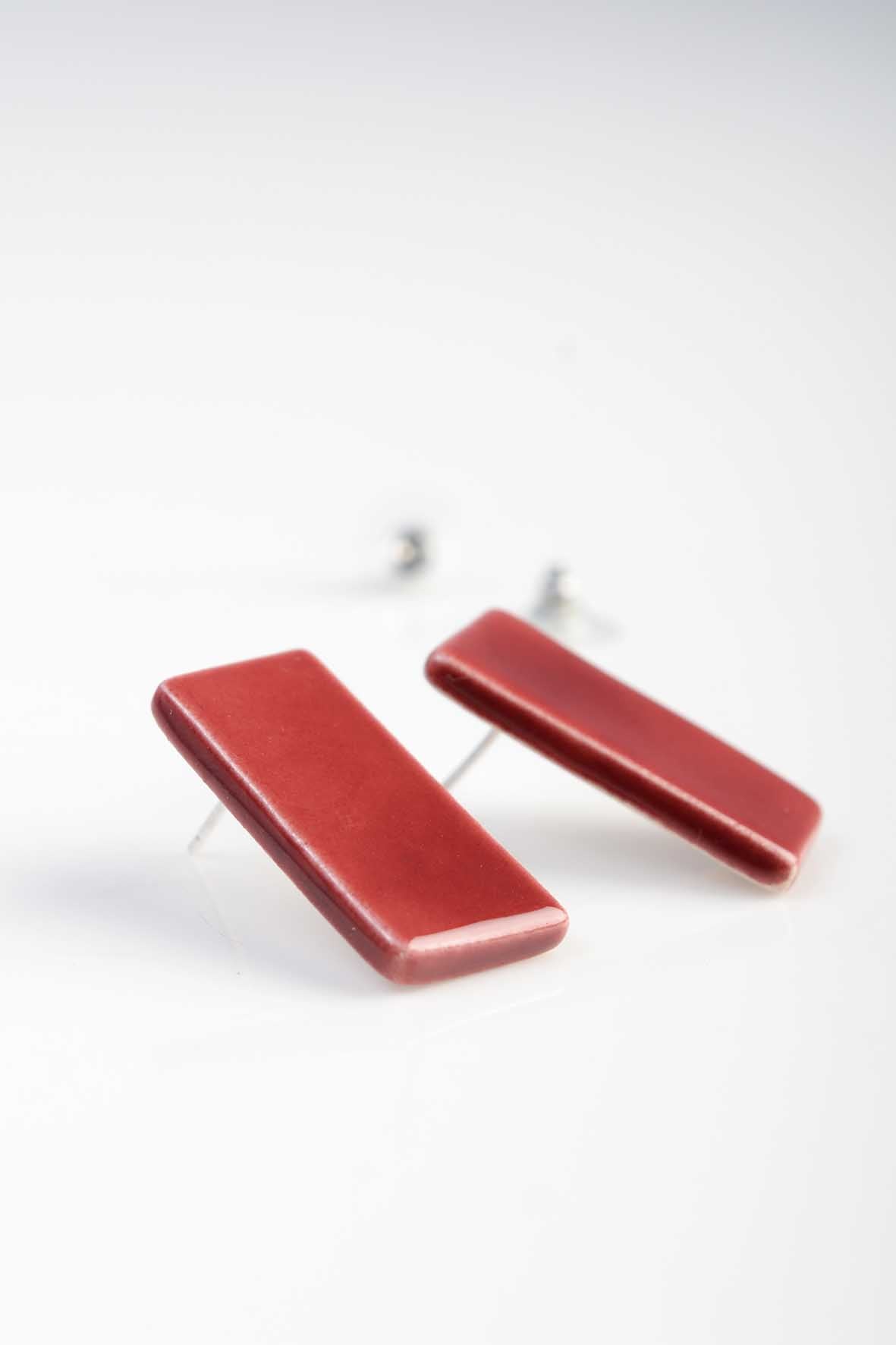 Elegant Burgundy Ceramic Stud Earrings