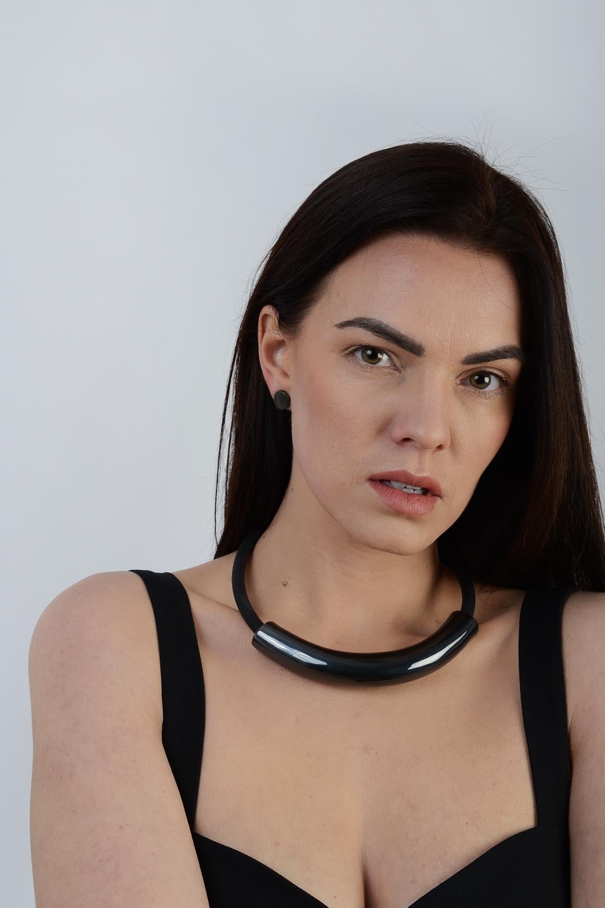 Black Elegant Statement Necklace Women