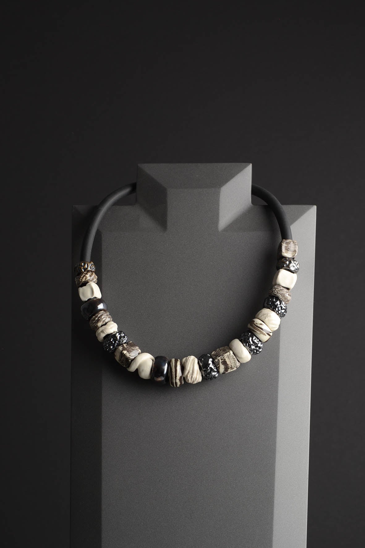 Large Marble-Look Beads Necklace