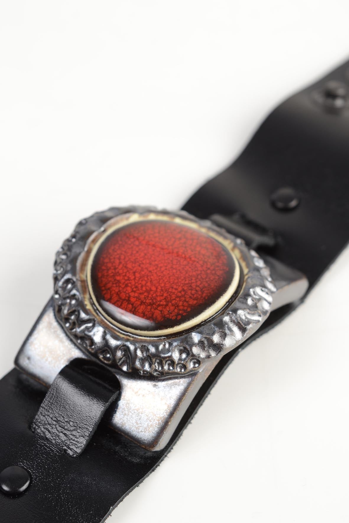 Women's Red Bracelet With Natural Leather